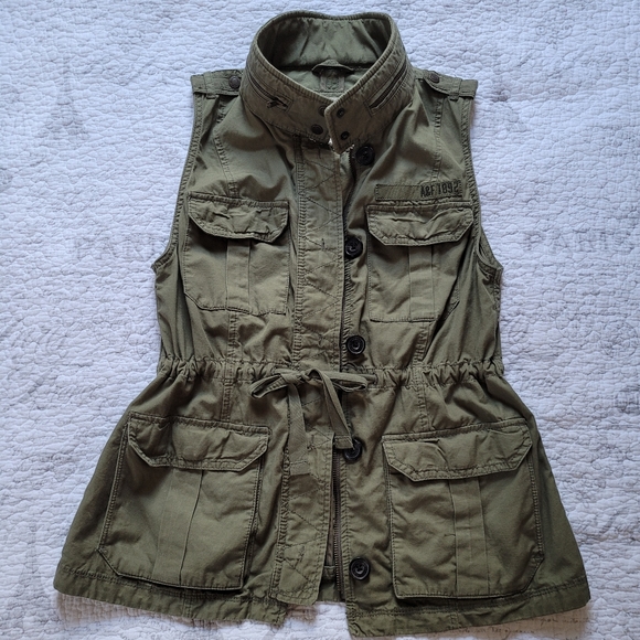 Abercrombie & Fitch Army Green Vest - Picture 1 of 7